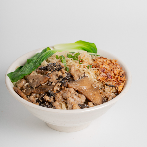 Slurp slurp Kolo Mee (Soup) 原味沙捞越面 (清汤)